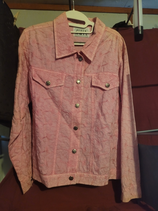 KEREN hart Tops - Keren Hart Pink Embroidered Button Down Blouse - XL
